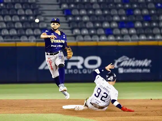 Juego entre Venados y Sultanes este viernes 8 de noviembre de 2024.