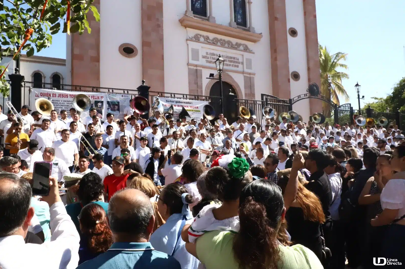 “Jalemos con la banda”