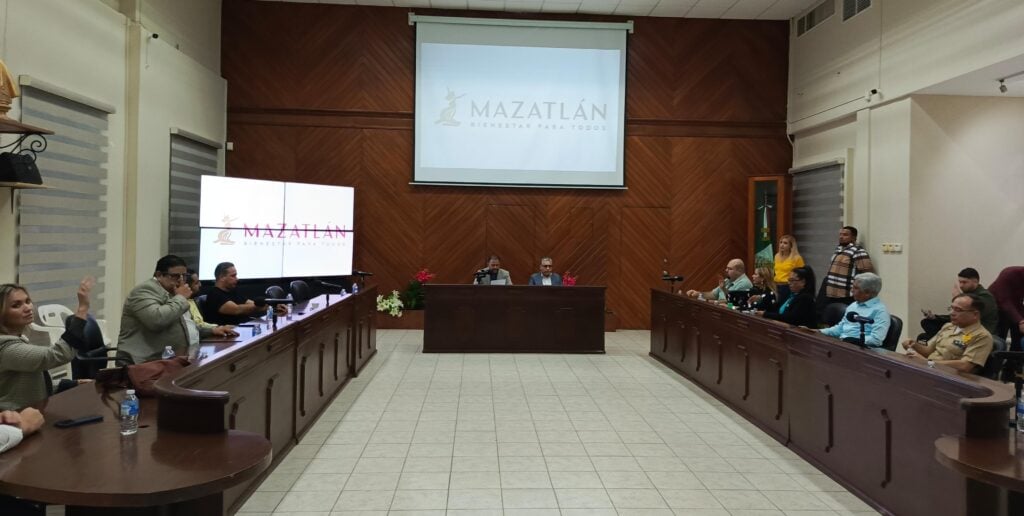 Sesión extraordinaria número 1 de la Junta de Gobierno en Mazatlán.