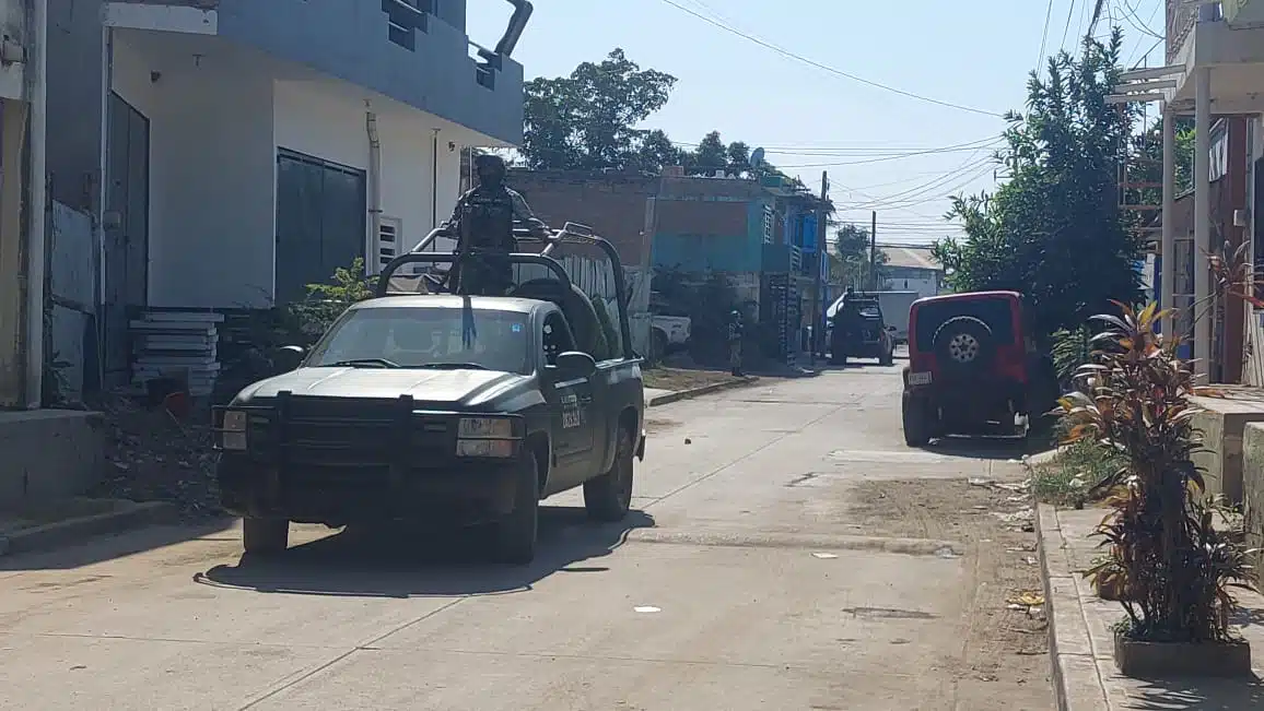 Militares en toma clandestina en Mazatlán