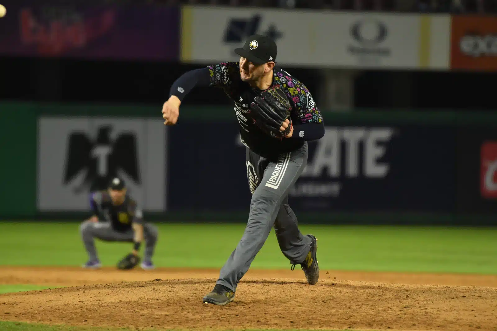 ¡Remontada! Algodoneros viene de atrás y triunfa ante Tomateros en el segundo de la serie