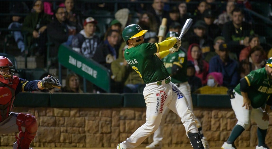 Alex Urías, cátcher de los Cañeros