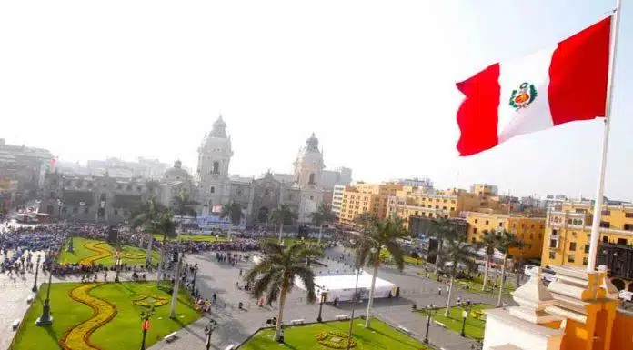 Aprueba Perú expulsión de extranjeros que no se identifiquen ante autoridades