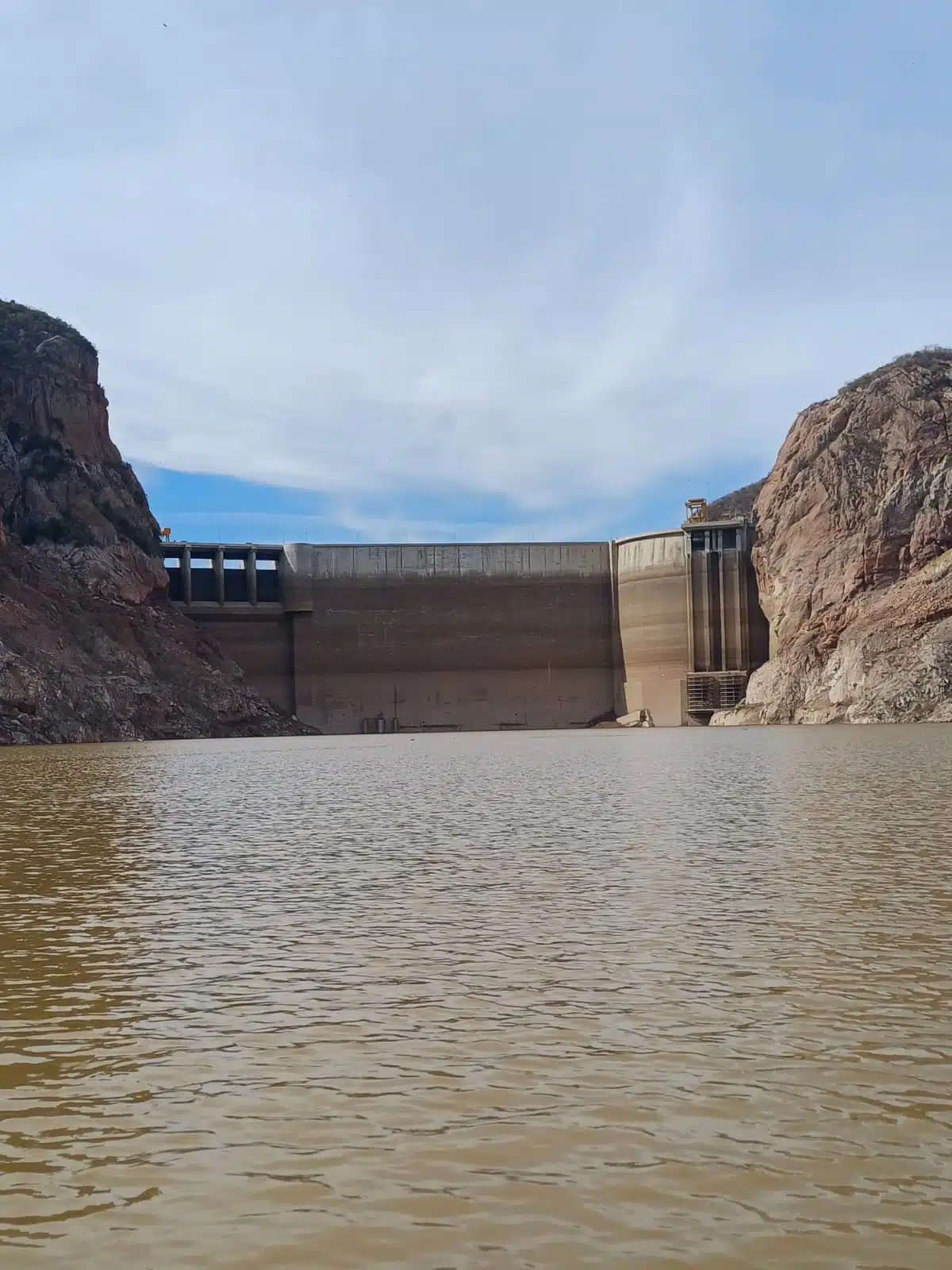 Aumenta la extracción de agua a las presas de Sinaloa