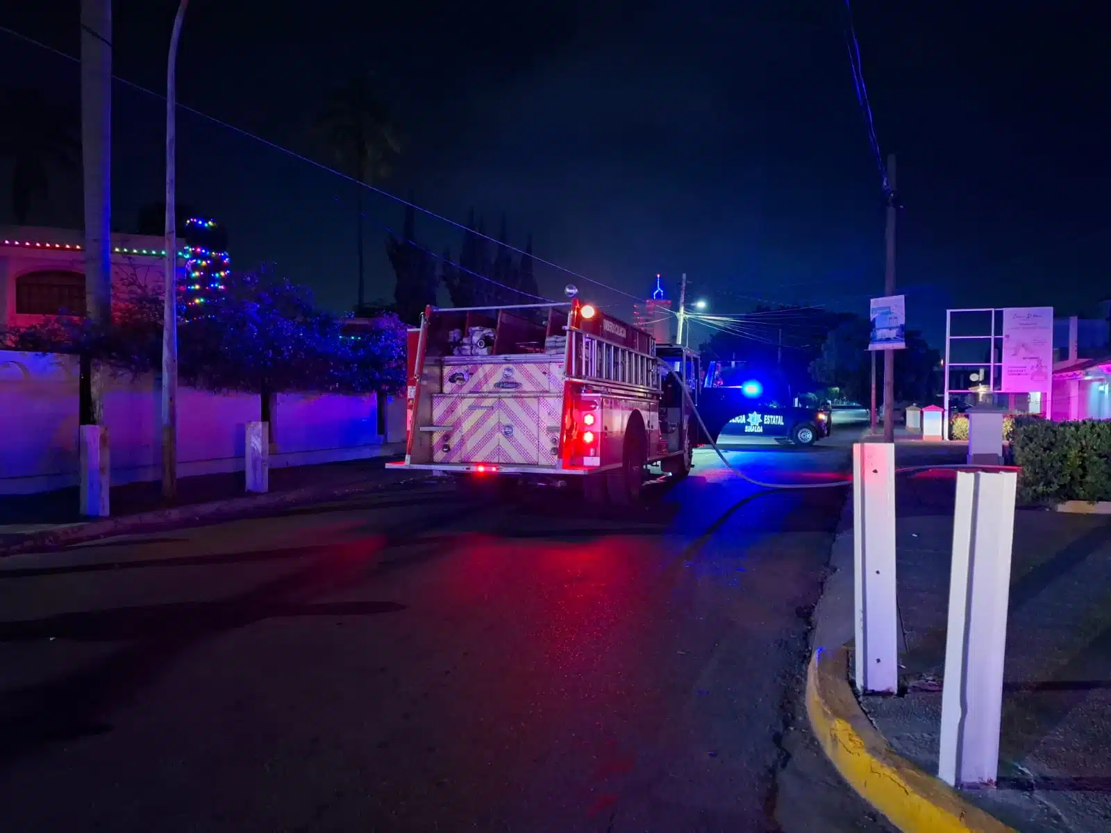 Bomberos de Culiacán-vivienda vandalizada e incendiada