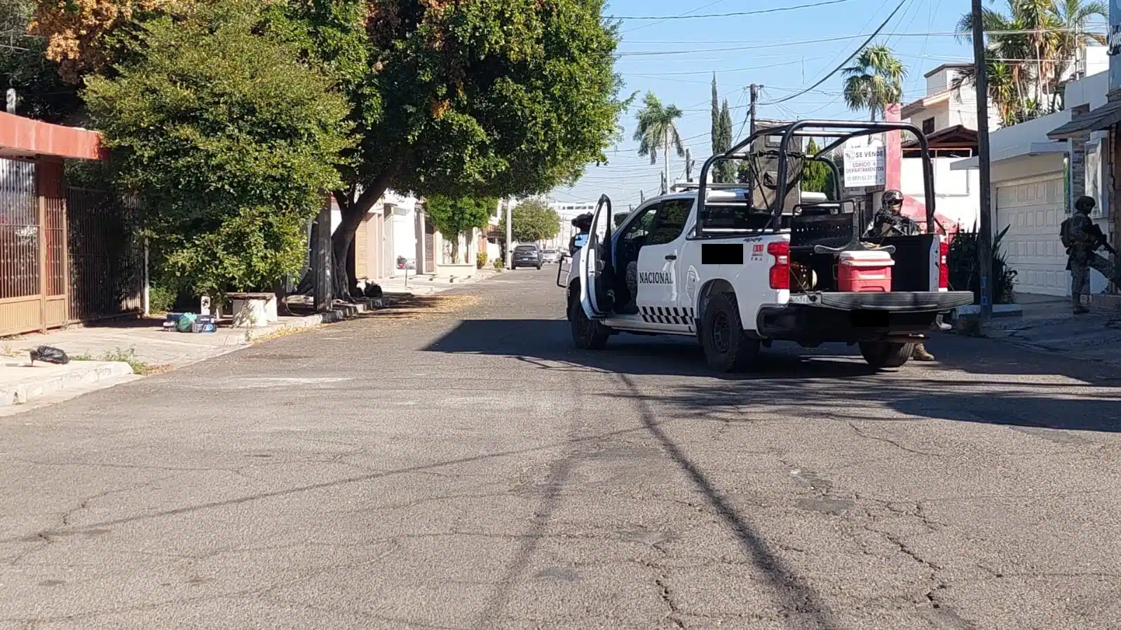 CATEO LAS QUINTAS ASEGURAMIENTO ARMAS CAMIONETAS CULIACÁN SINALOA