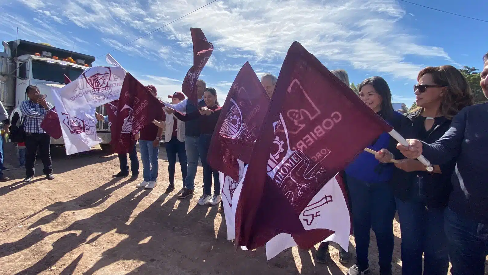 Celebran vecinos de Virreyes banderazo de obra de pavimentación (1)