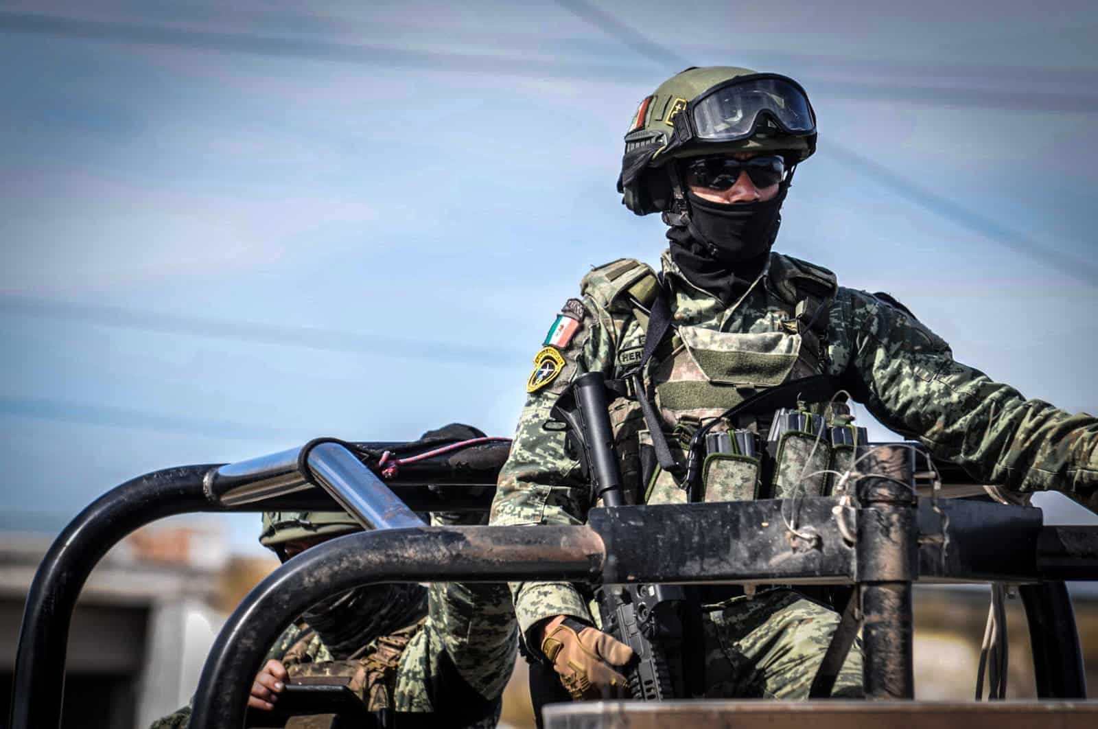 Militares