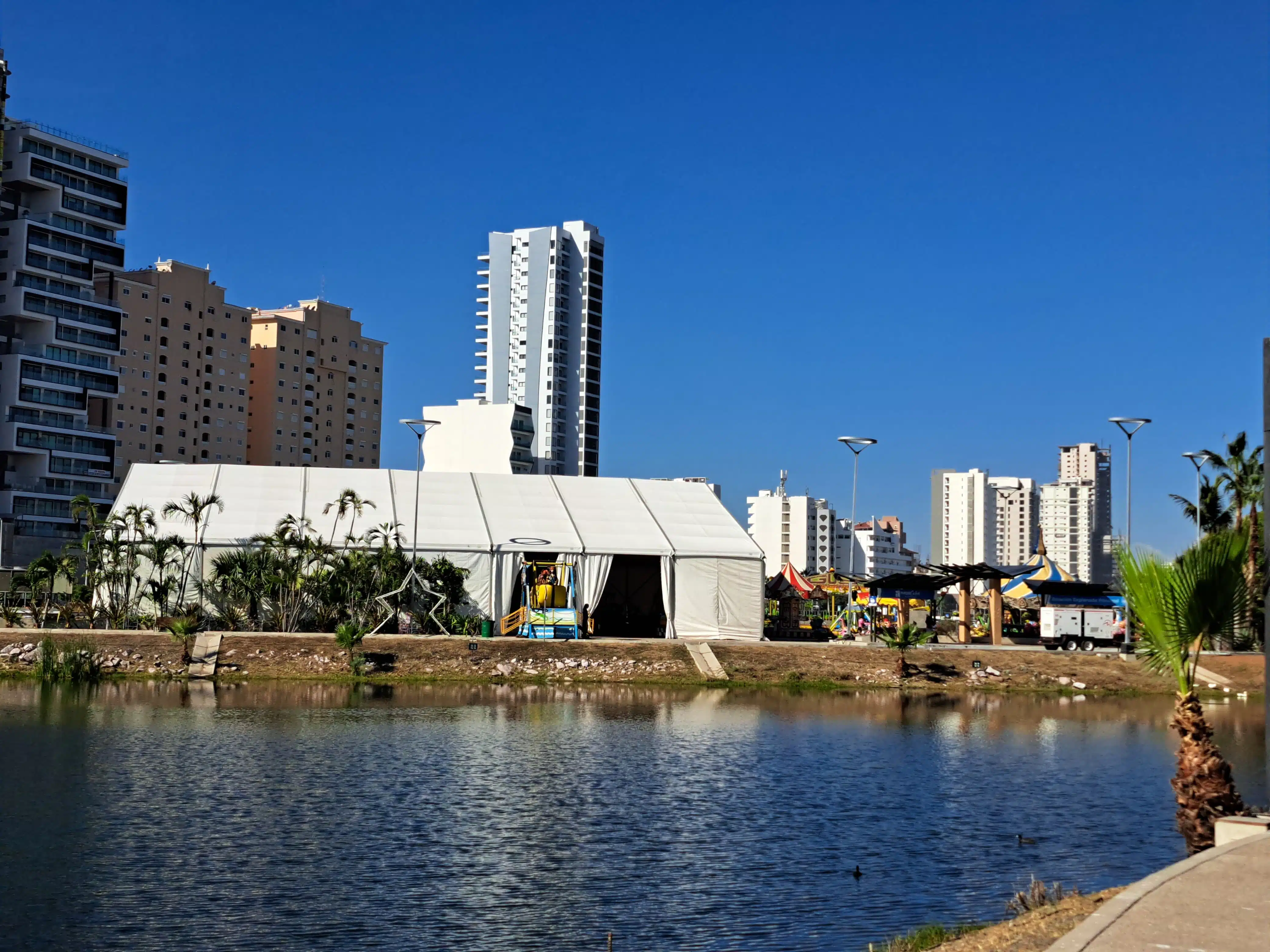 El lunes abre la Villa Navideña en el Parque Central de Mazatlán_