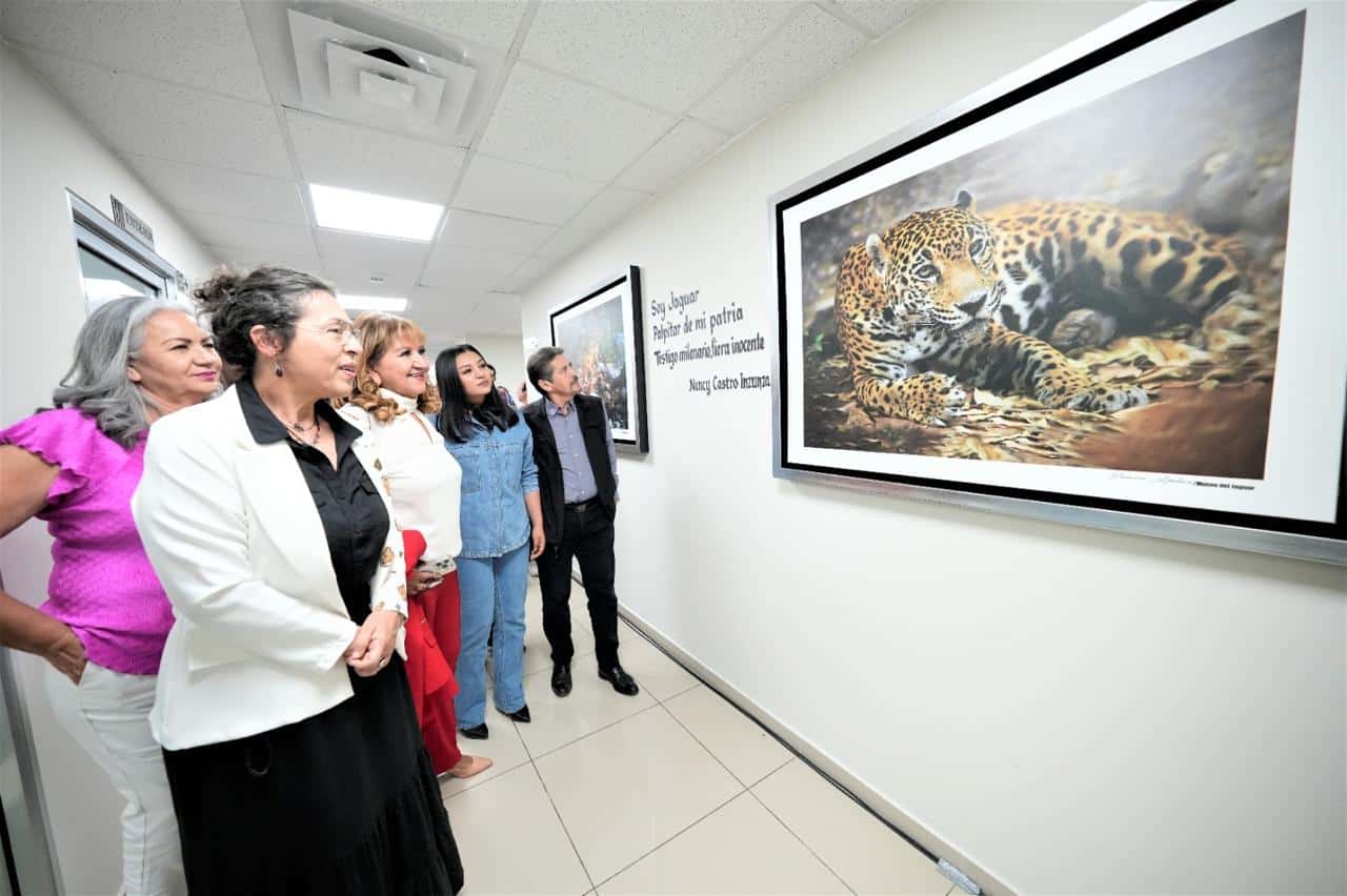 Exposición fotográfica de Jaguares en el nuevo edificio inaugurado en el Congreso del Estado