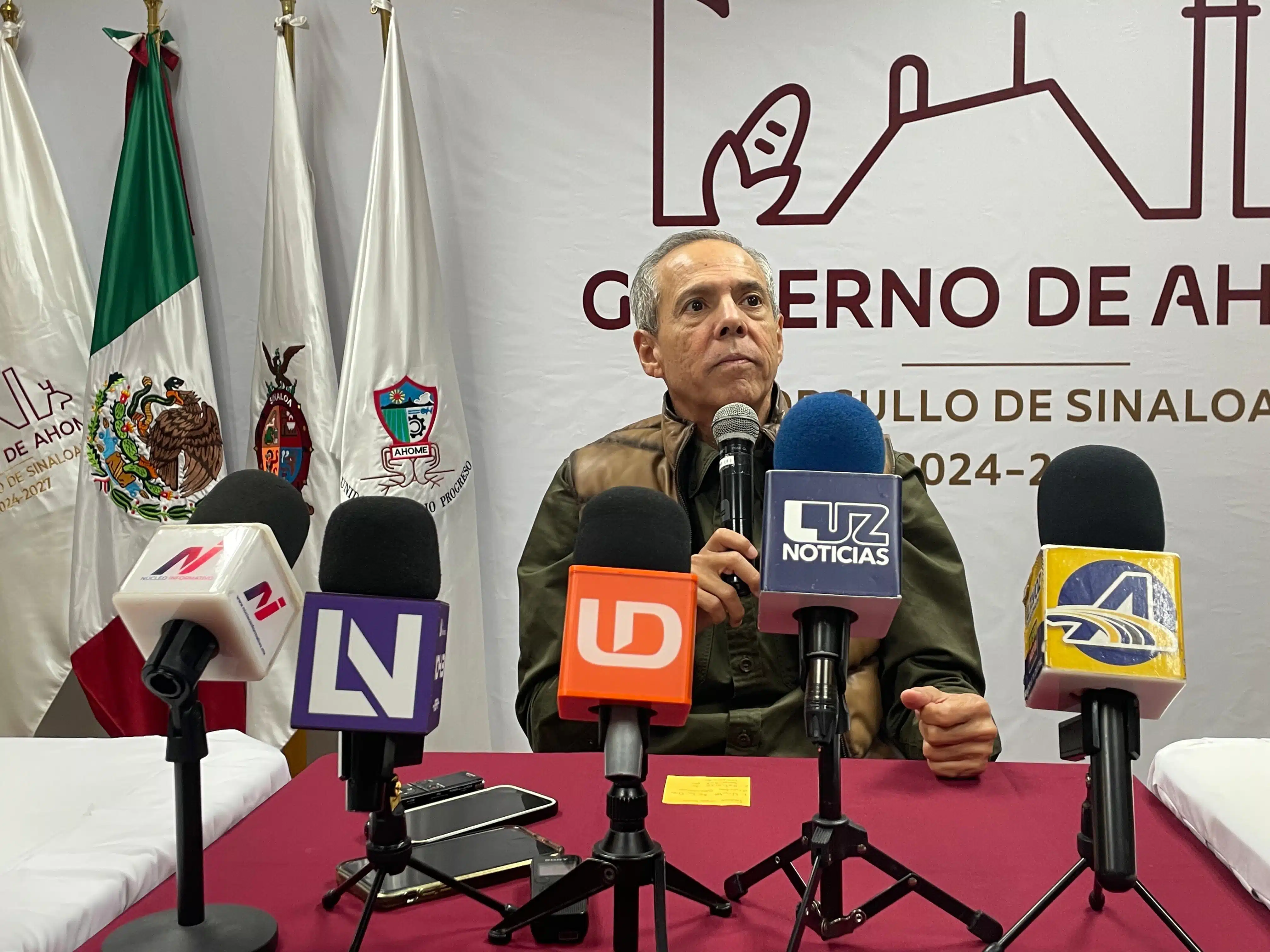 Gerardo Vargas Landeros en rueda de prensa