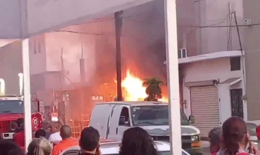 INCENDIO DULCERÍA NAVOLATO CULIACÁN