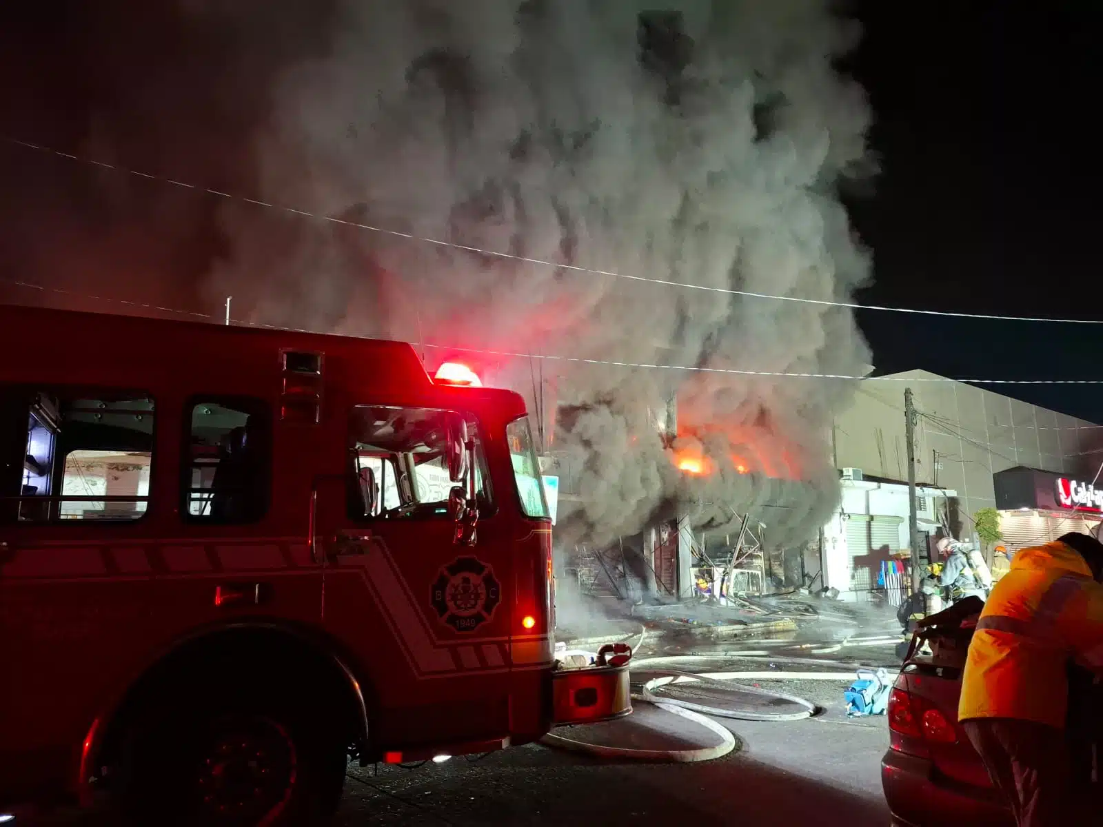 INCENDIO DULCERÍA NAVOLATO LESIONADOS UNA MENOR FALLECIDA CULIACÁN