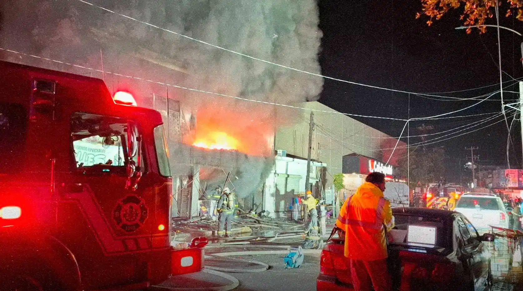 Incendio en dulcería en Navolato