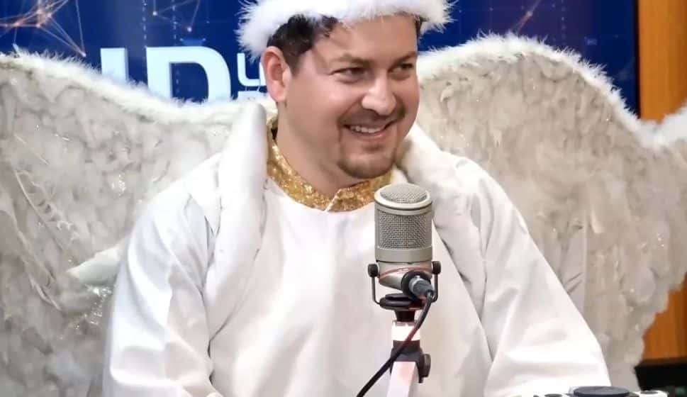 Intérprete de Ángel de la Anunciación del desfile navideño de Culiacán