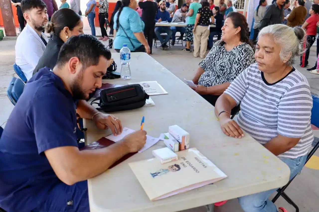 Jornada Médica Integral en Llano Grande.