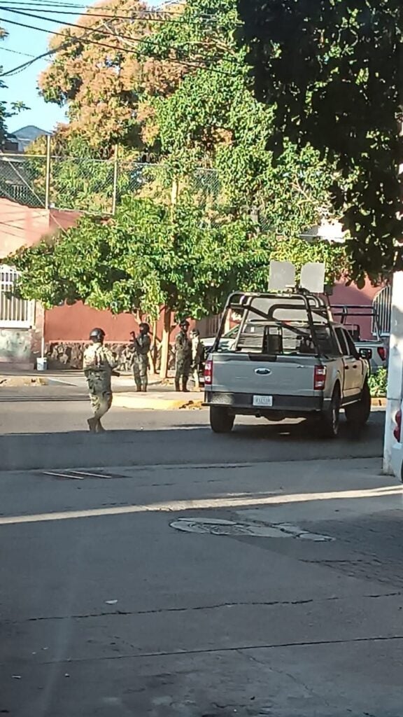 Presencia de militares en las calles de Mazatlán.