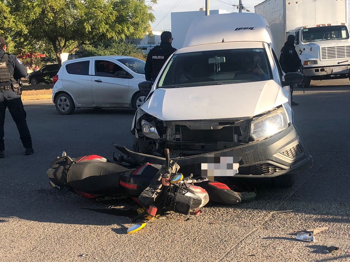 Motociclista lesionado tras ser atropellado en libramiento 3, Mazatlan