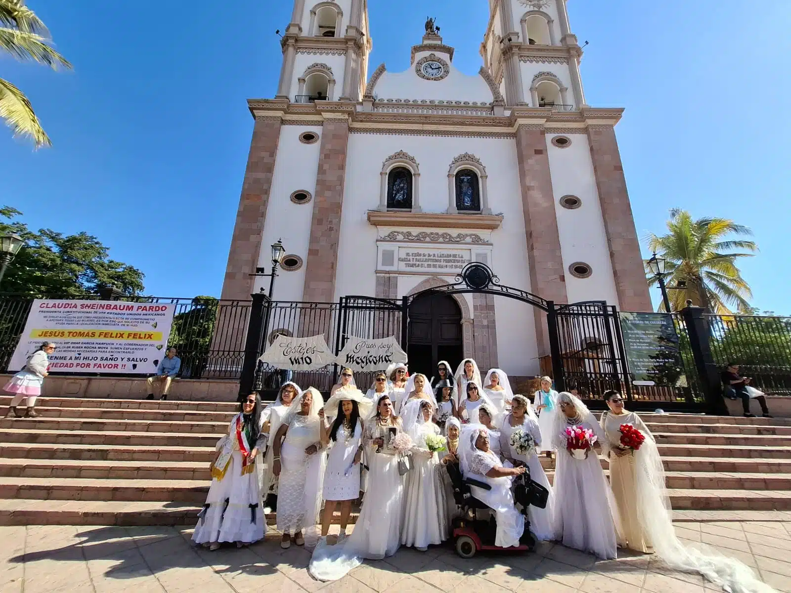 NOVIAS