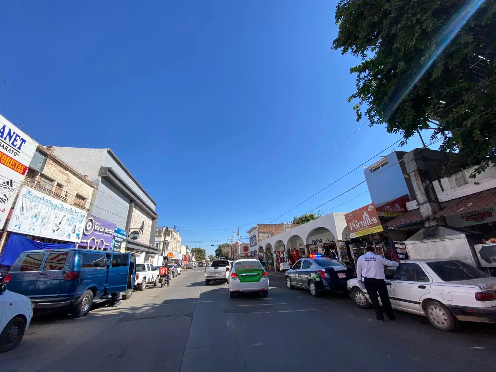 Ni cierre de calles, tampoco estacionamiento en batería en el centro de Guasave