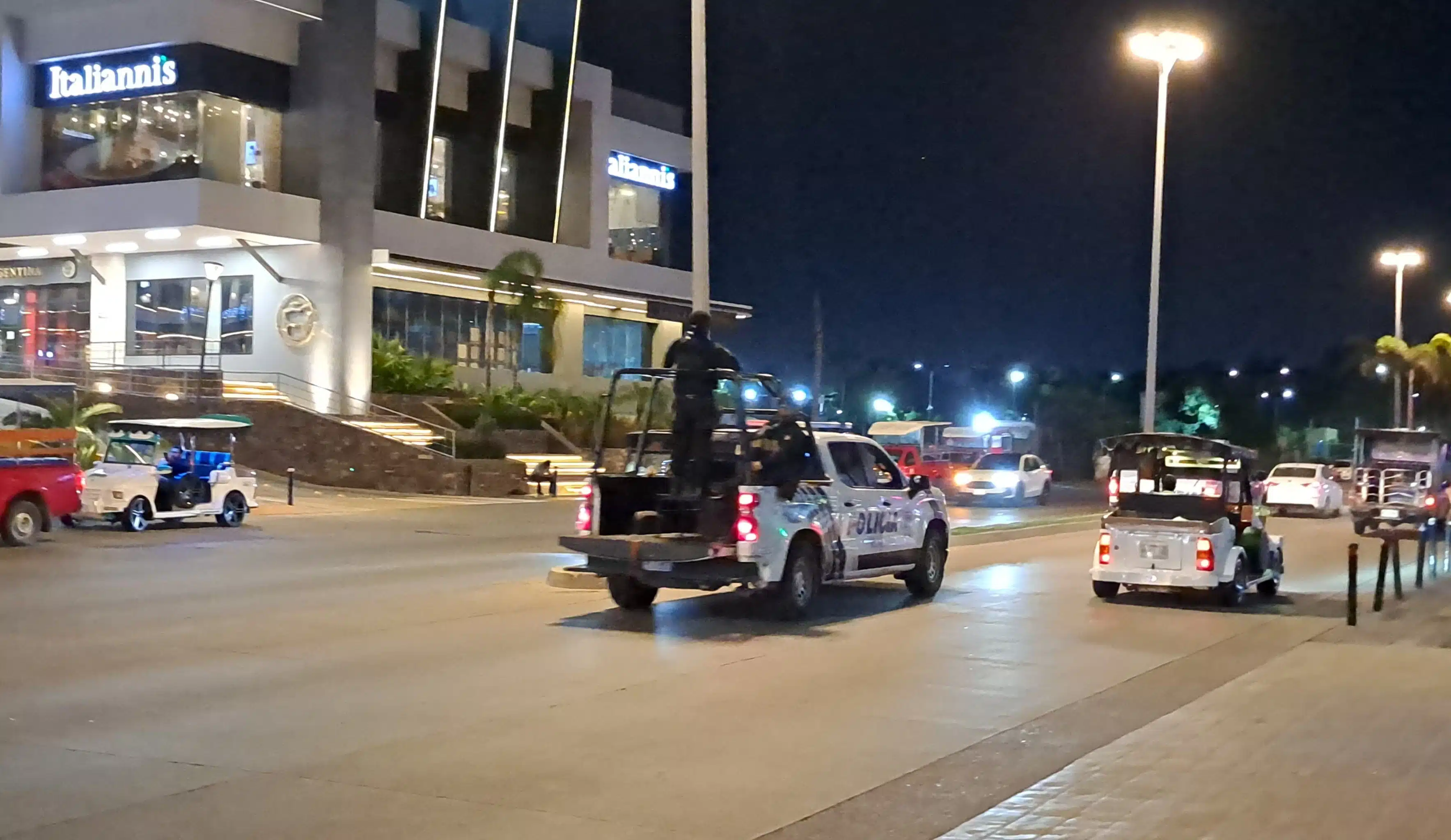 Un operativo de vigilancia formado por elementos de la Guardia Nacional y la Policía Municipal es implementado en los alrededores del hotel donde se alojará la presidenta Claudia Sheinbaum