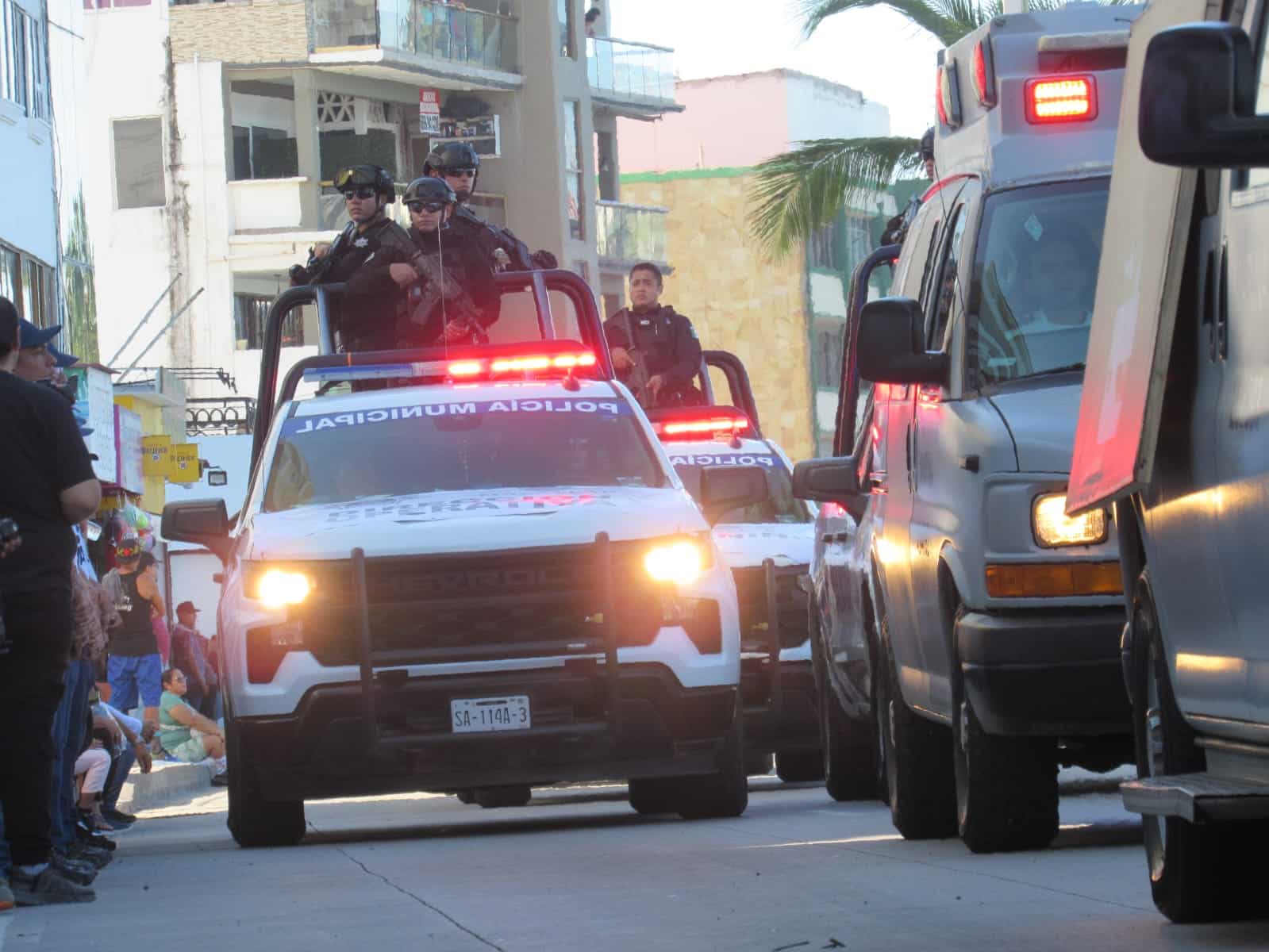 Policías de Mazatlán redoblan medidas de seguridad