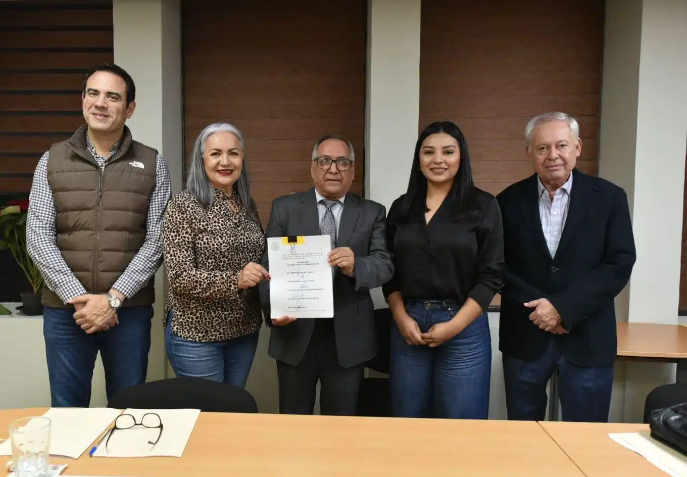 Diputados integrantes de la Comisión de Hacienda y Administración Pública del Congreso del Estado aprobaron la Ley de Ingresos y Presupuesto de Egresos del Estado de Sinaloa para el ejercicio fiscal 2025.