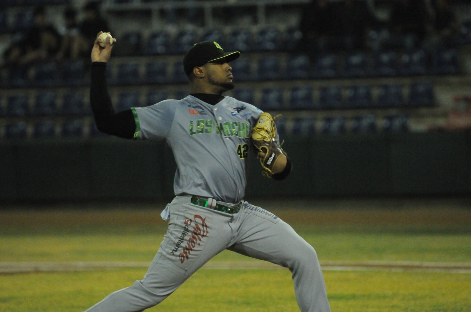 Ronald Bolaños abrió y ganó el juego de este viernes en Navojoa