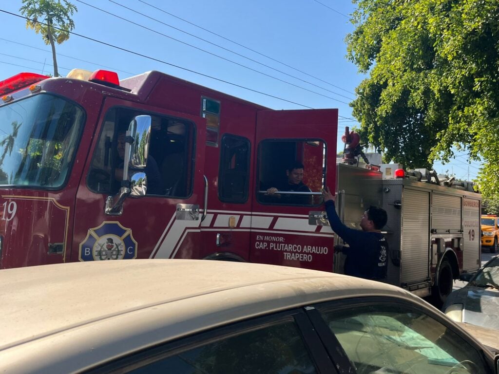 Se incendia casa en la colonia Morelos en Culiacán