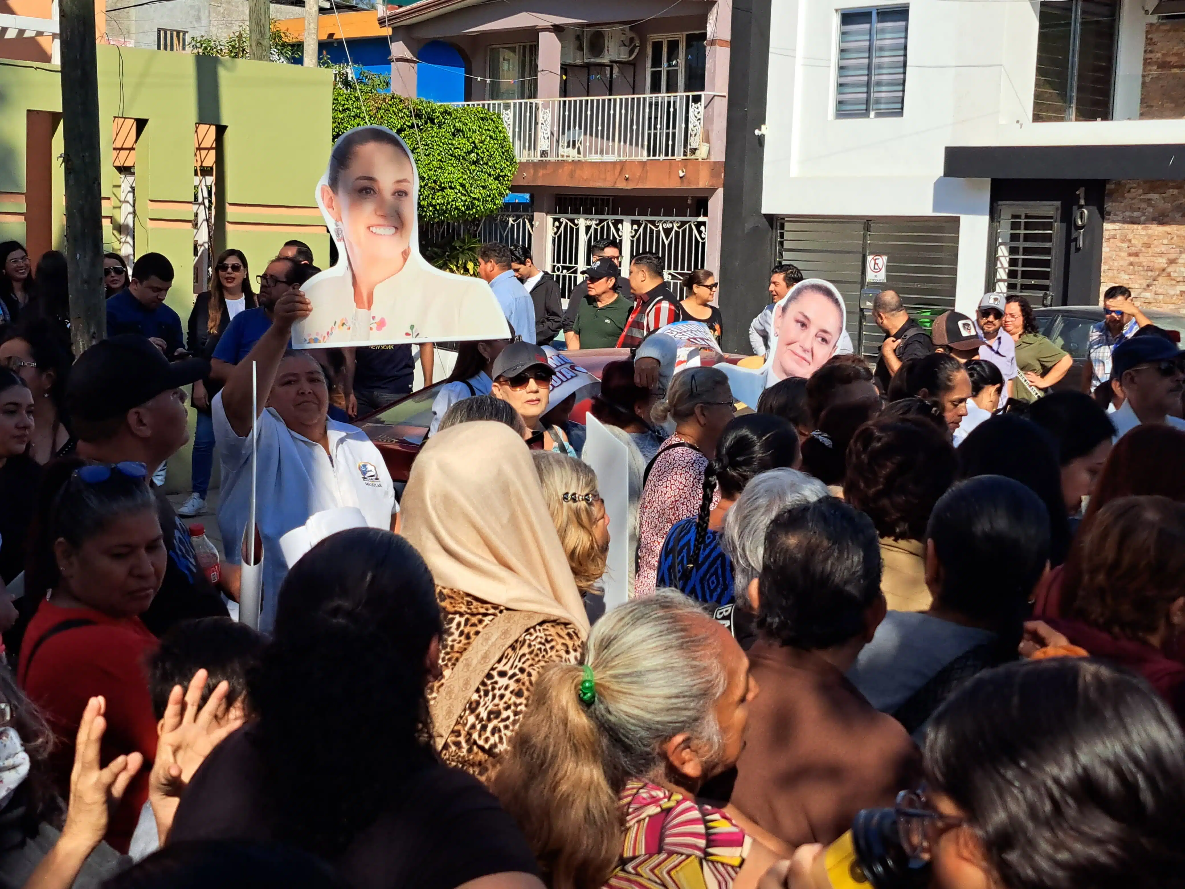 Simpatizantes de Claudia Sheinbaum en Mazatlán.