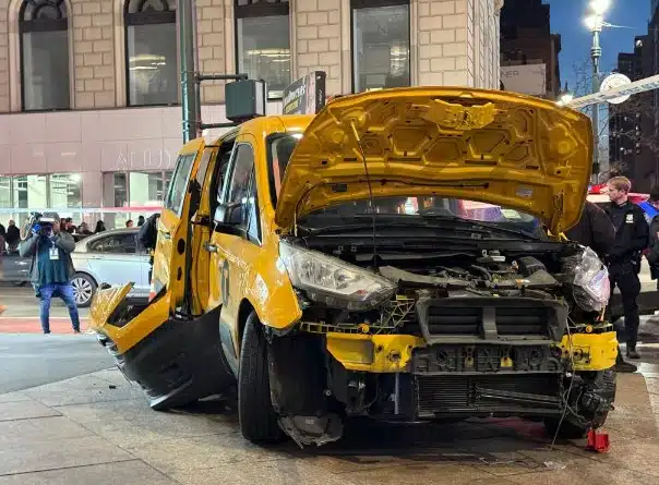 Taxista atropella a peatones en calles de Nueva York; hay al menos 6 heridos