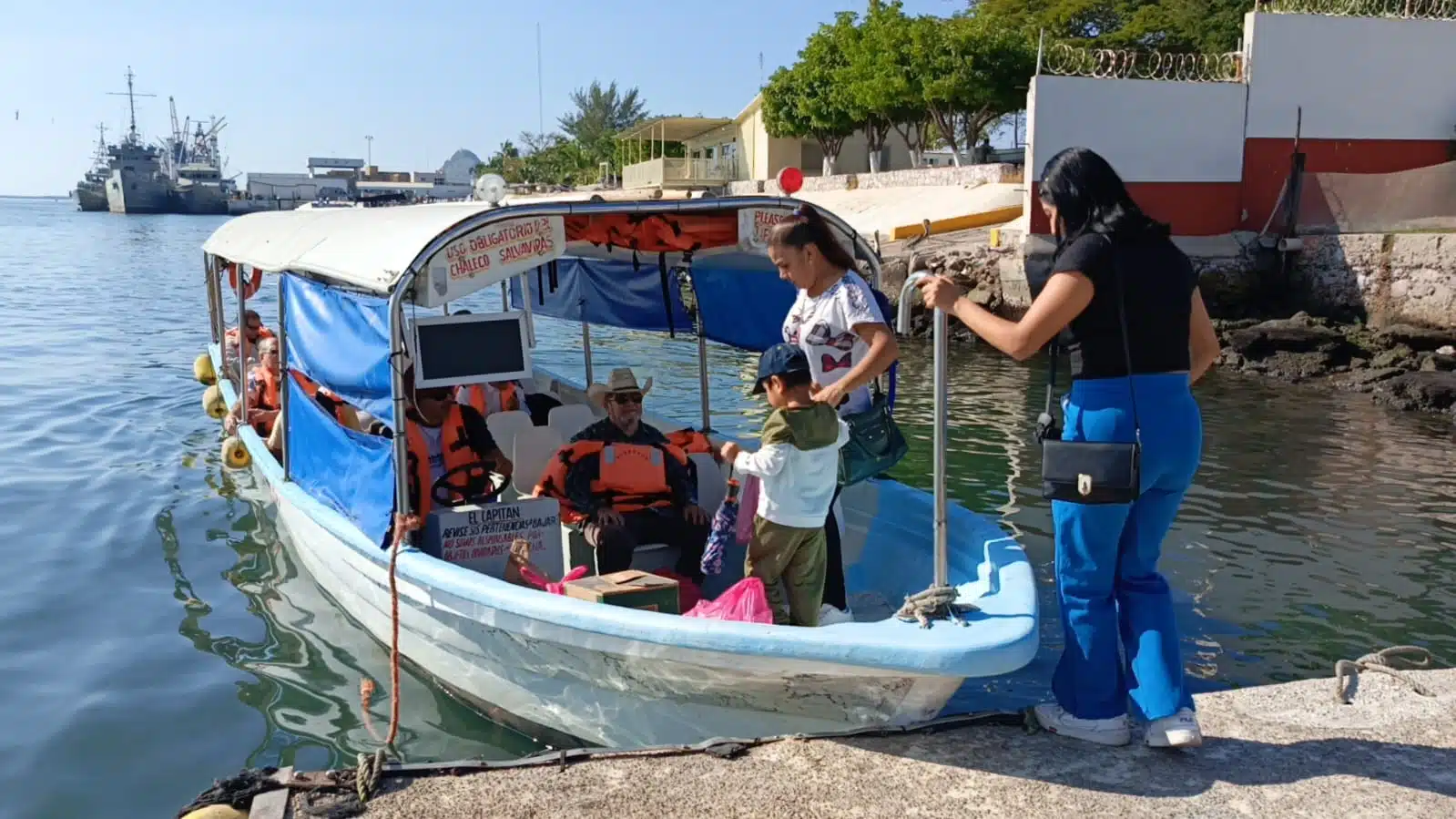 Paseos a la isla de la Piedra en Mazatlán