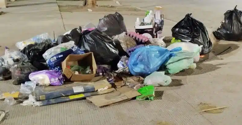 Basura en la vía pública