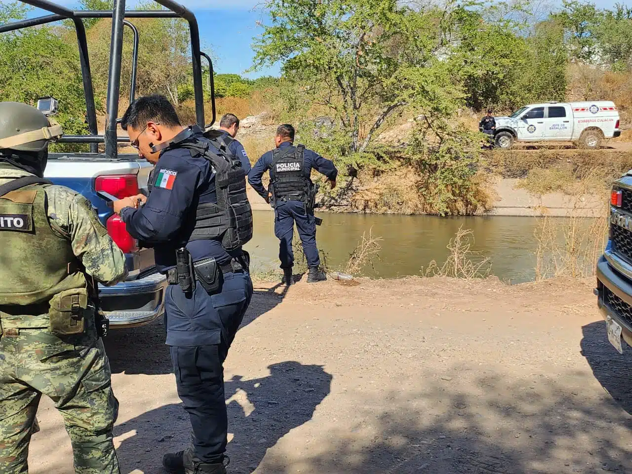 Policía Municipal en canal San Lorenzo