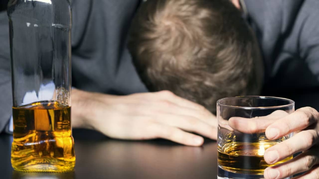 Hombre alcoholizado