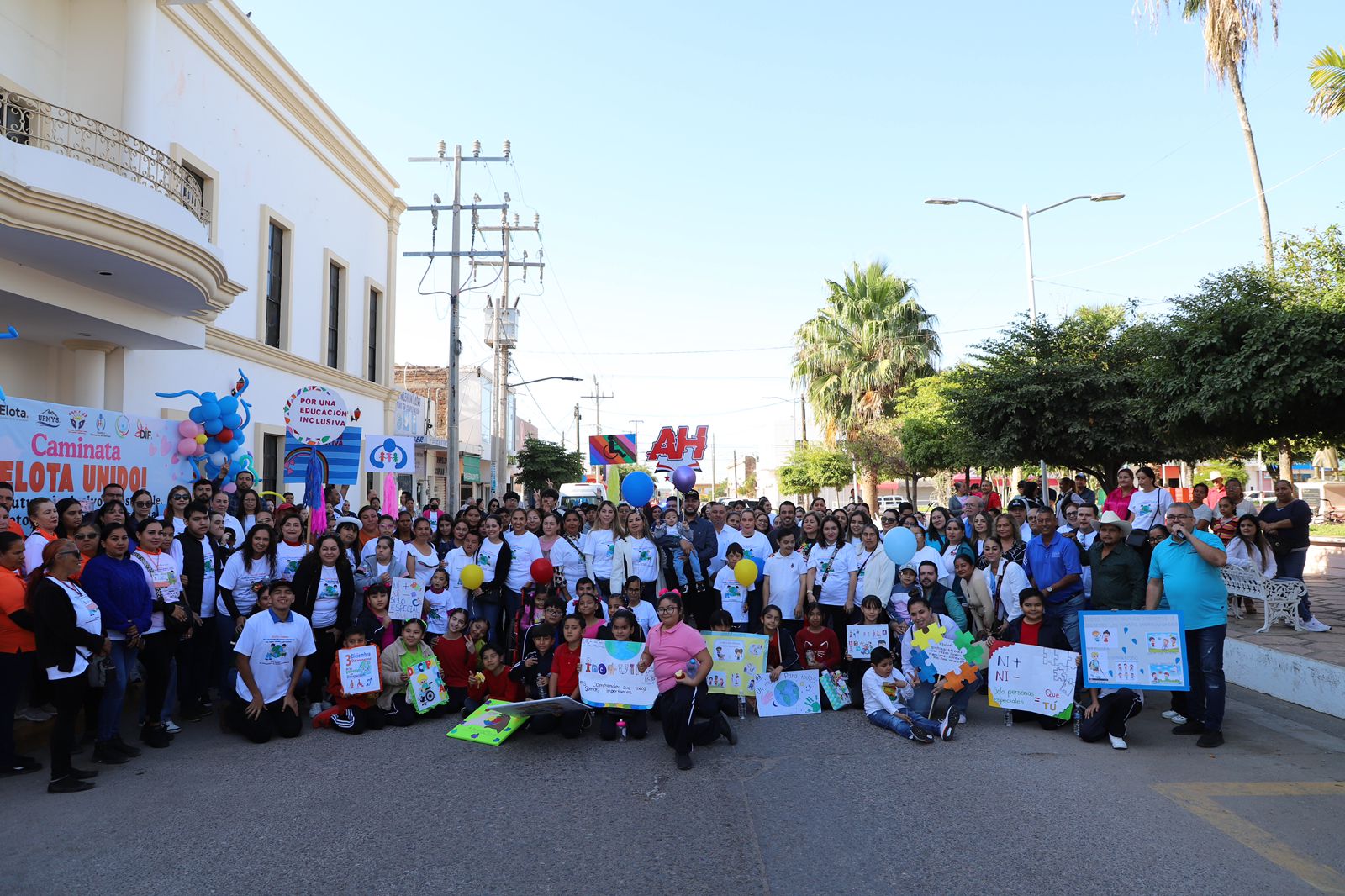 Marcha en Elota