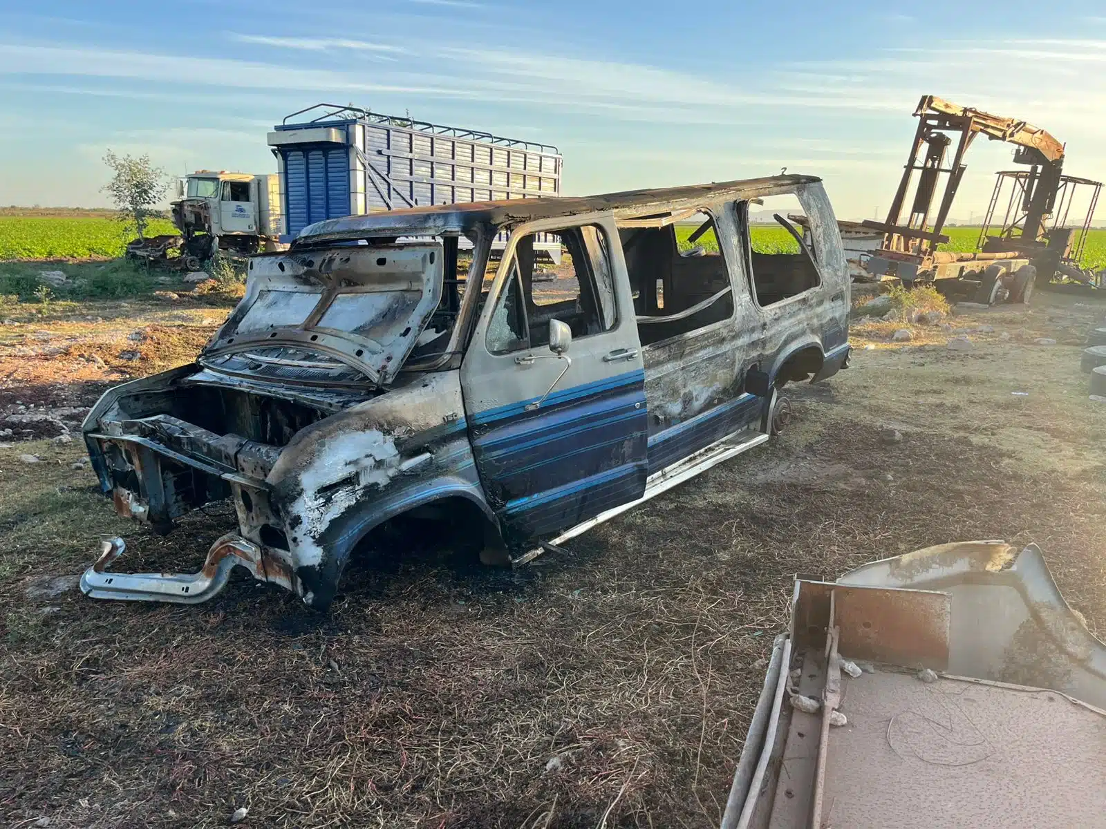 Camioneta en Yonkee incendiada