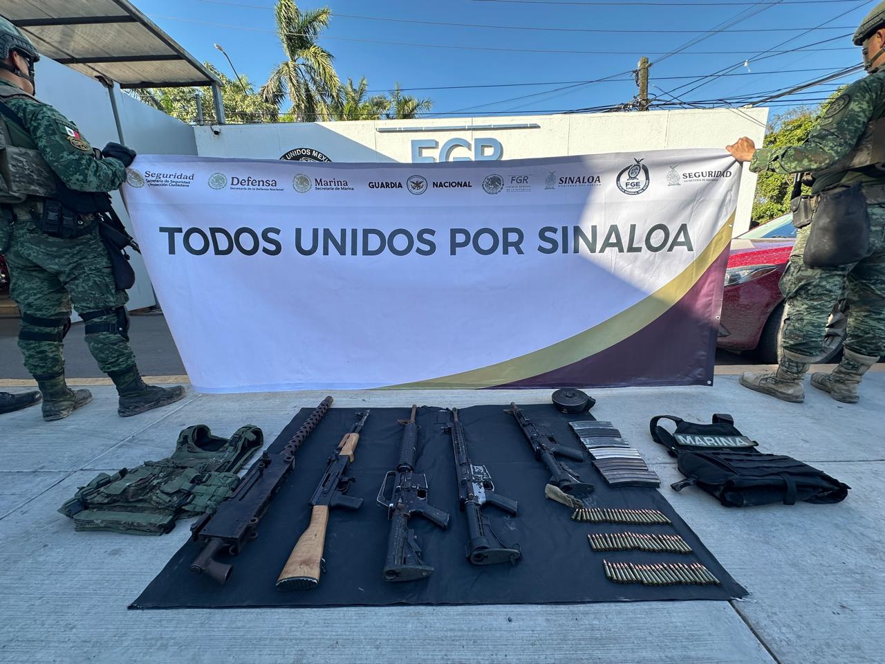 ASEGURAMIENTO ARMAMENTO CULIACÁN DESPOJO INSEGURIDAD POLICÍACA