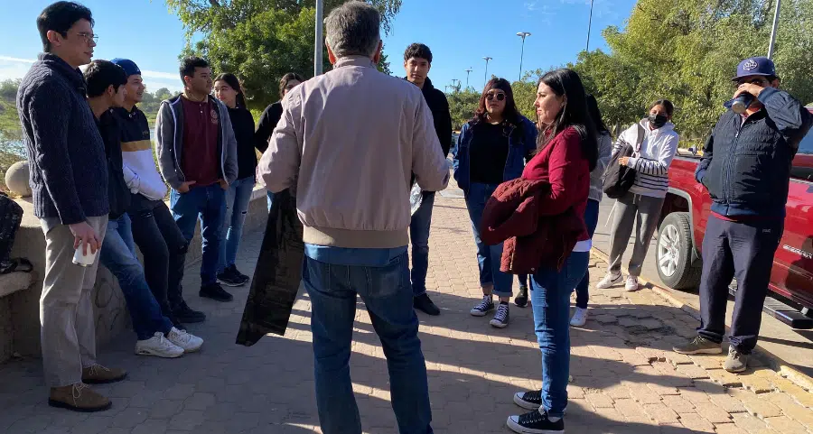 Limpieza en río Sinaloa por estudiantes de UAdeO Guasave