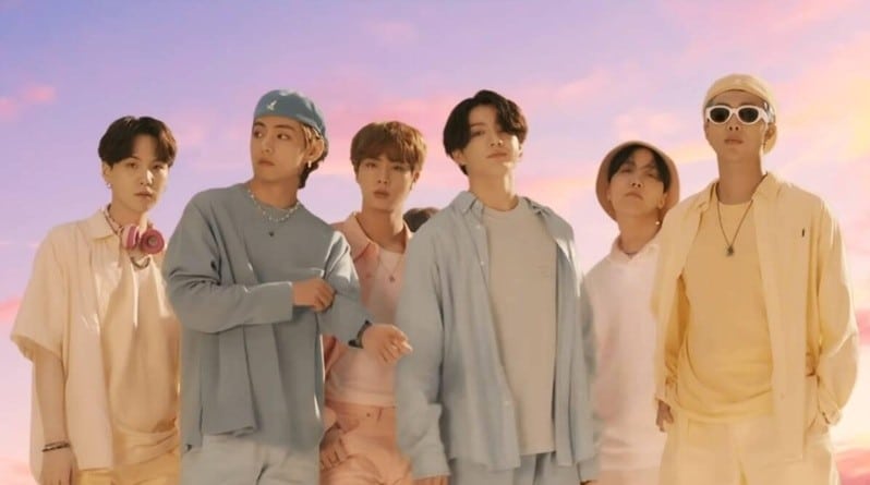 BTS hace historia en Spotify con 2 mil millones de reproducciones con Dynamite