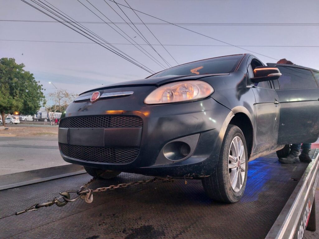 Balean automóvil y a motociclista en hechos distintos en Mazatlán