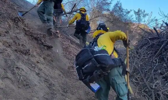 Bomberos mexicanos en EU