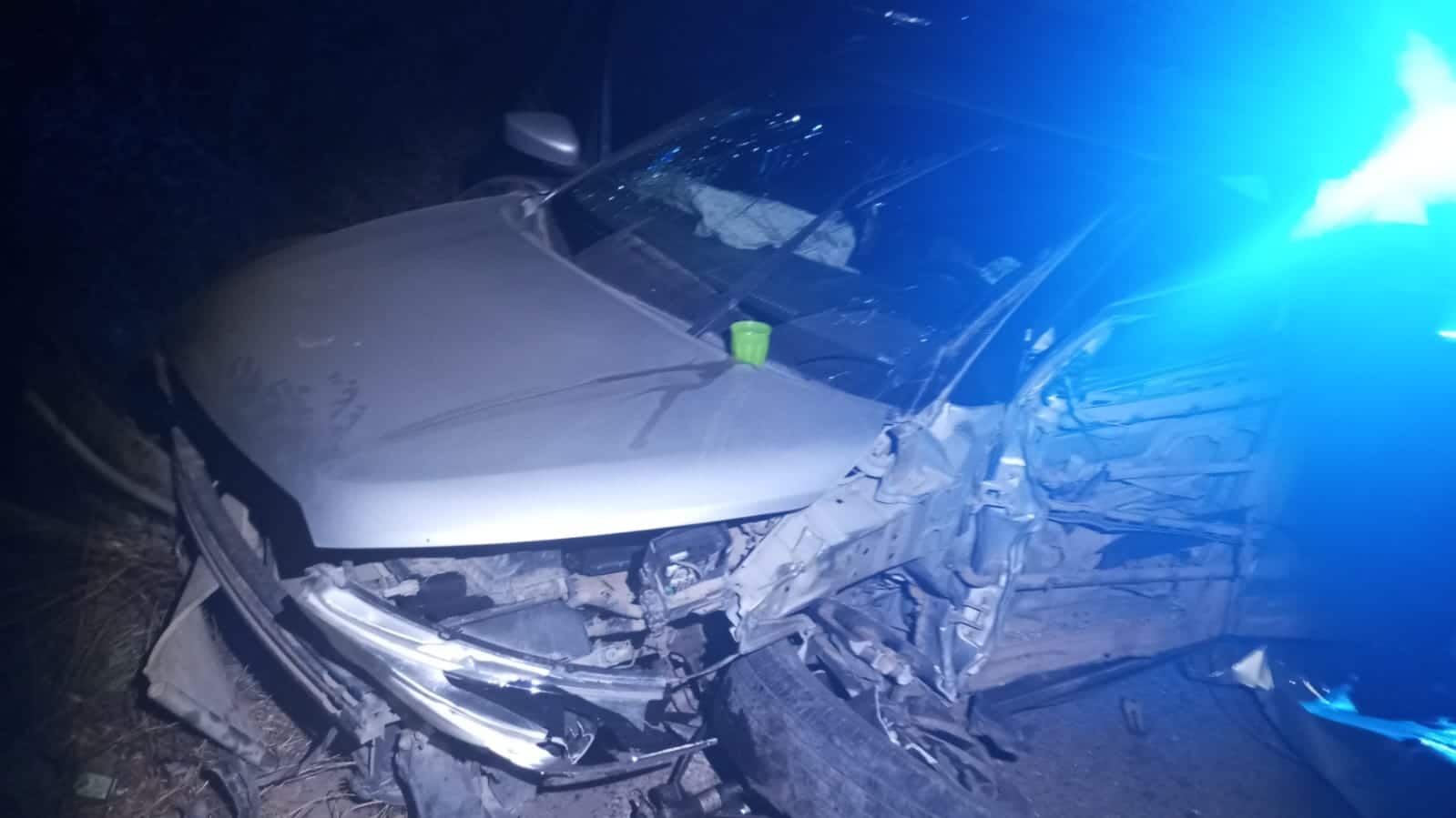 Choque de vagoneta contra camión recolector de basura deja a una mujer lesionada en Guasave