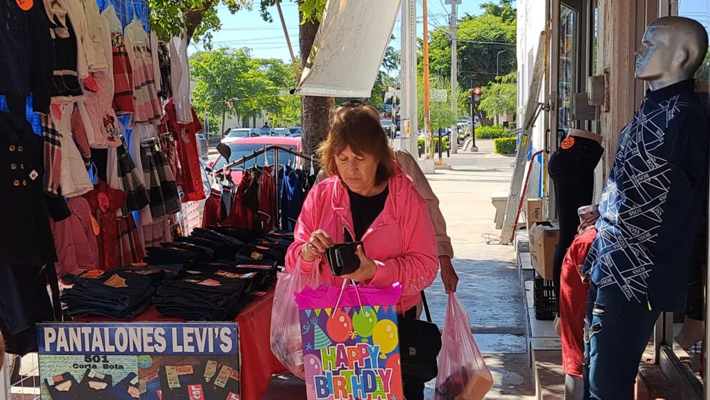 Comerciantes en Guamúchil (1)