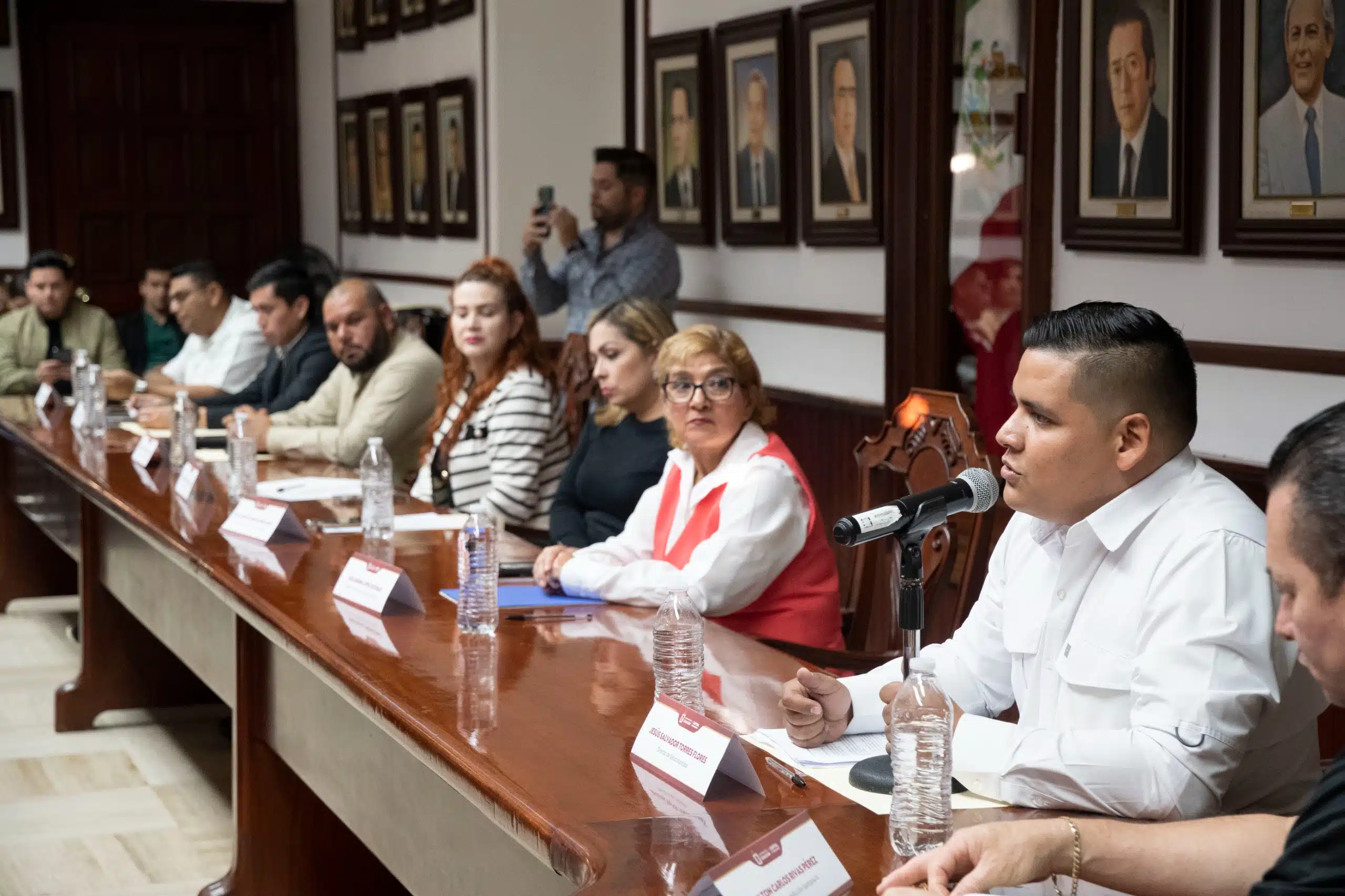 Toma de protesta de los integrantes del Comité Municipal de Salud en Culiacán.