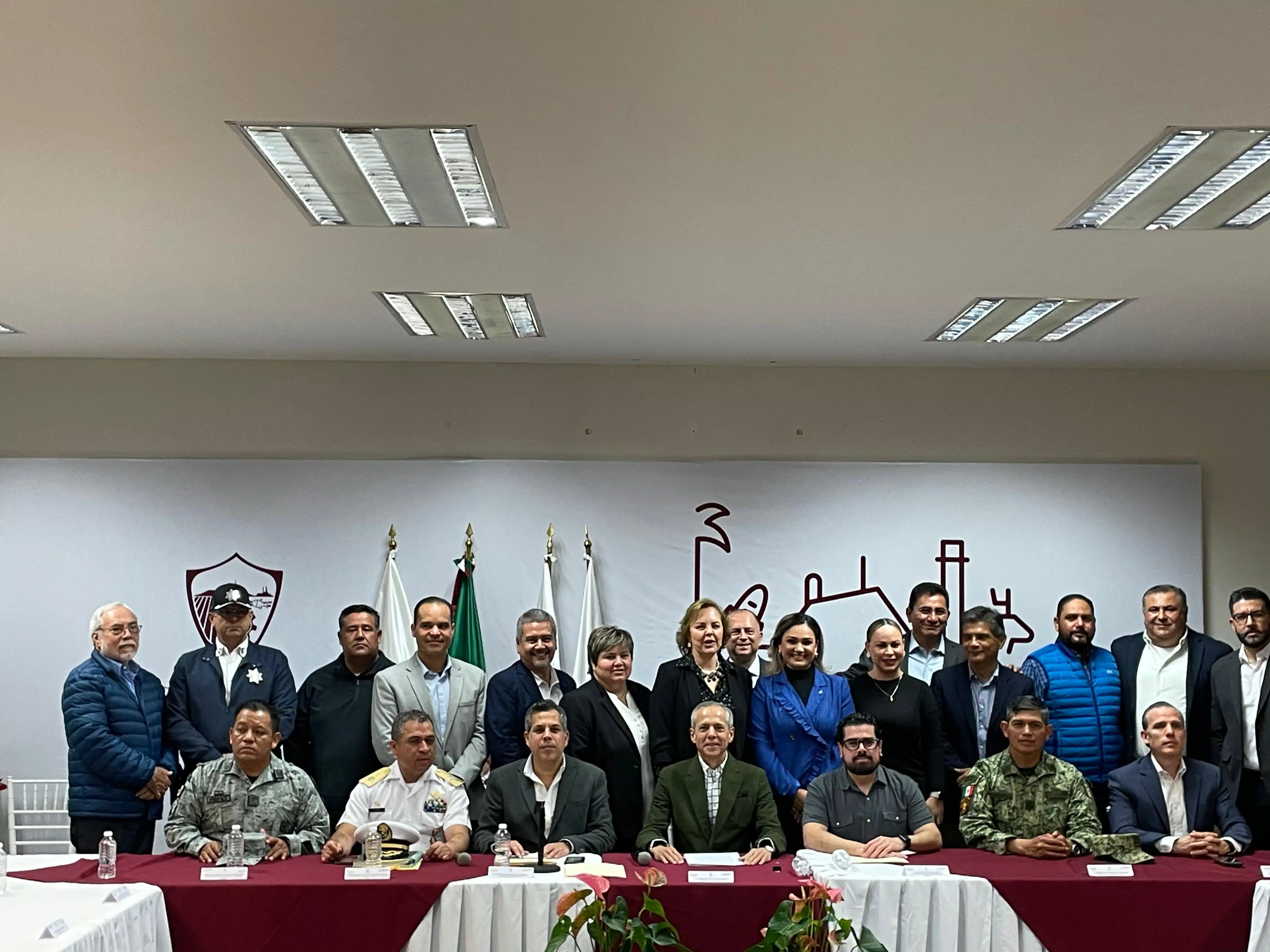 Foto oficial de la instalación del Consejo Municipal de Seguridad Pública en Ahome.