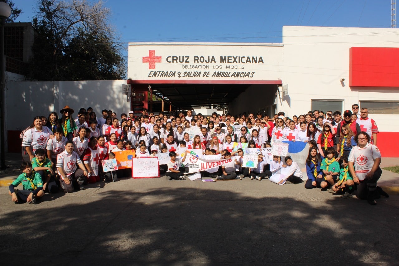Cruz Roja delegación Los Mochis marcha por el Día Mundial de la Paz.