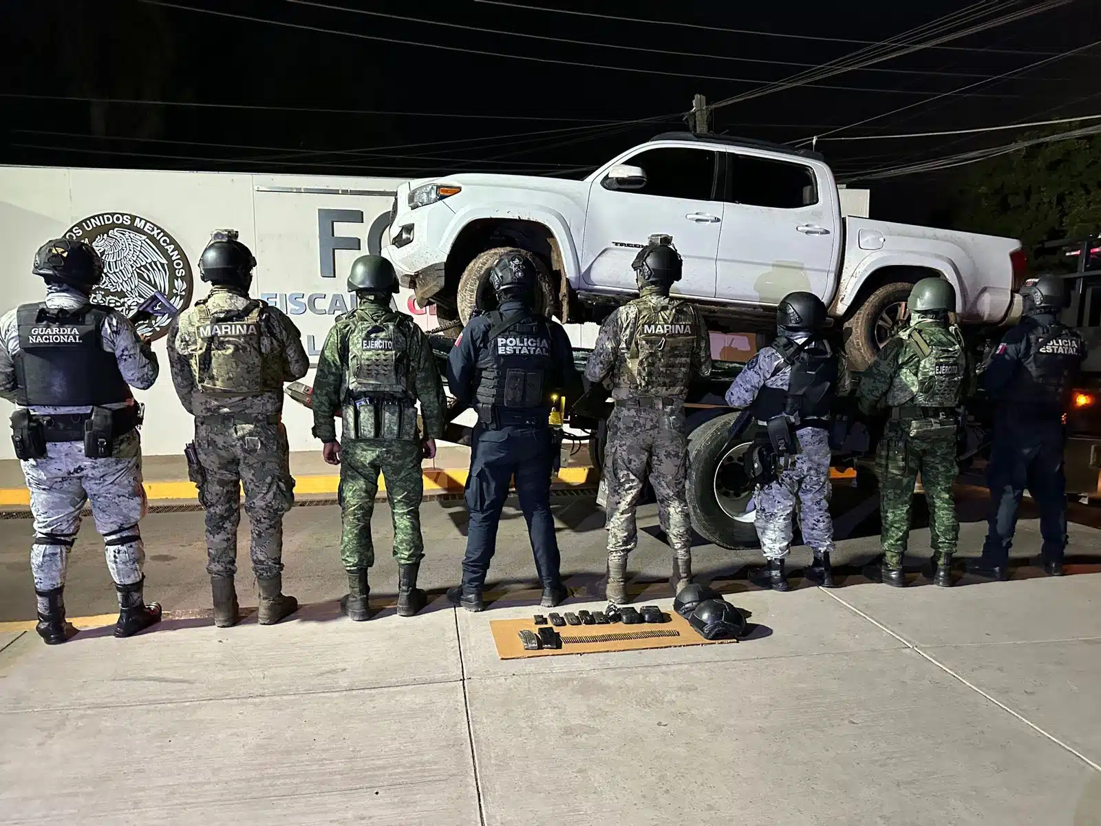 DECOMISO CULIACÁN GRUPO TÁCTICO ARMAS (3)