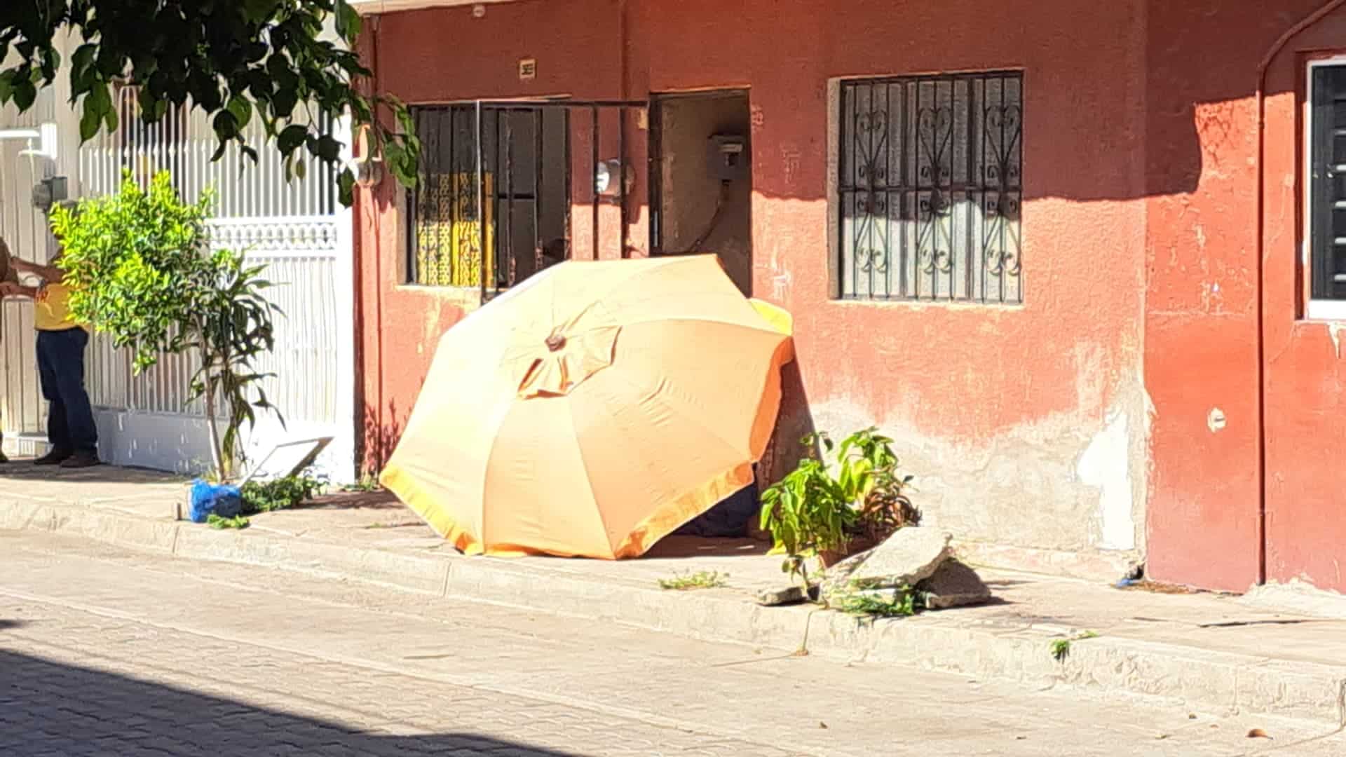 Lugar donde ocurrió el deceso del adulto mayor.