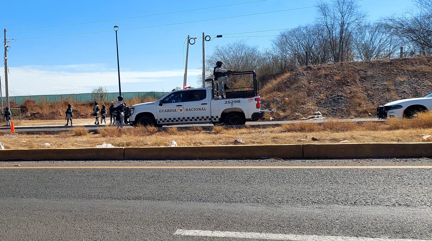 Detienen a cuatro hombres tras enfrentamiento entre delincuentes en diferentes colonias de Culiacán